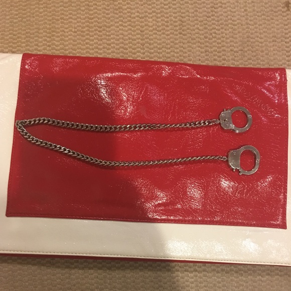 HOW CUTE - Picture 2 of 3